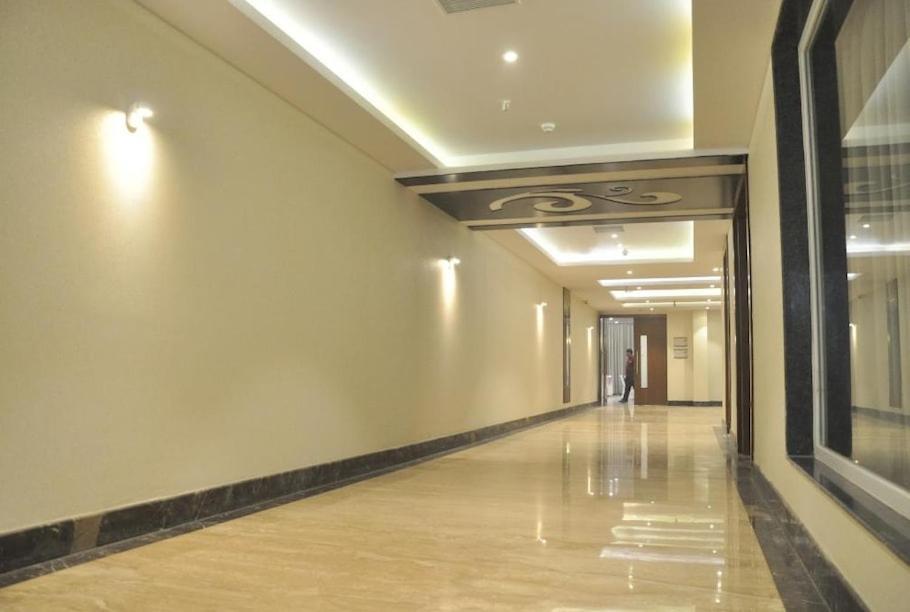 Hotel Krishna Palace Ayodhya Eksteriør bilde