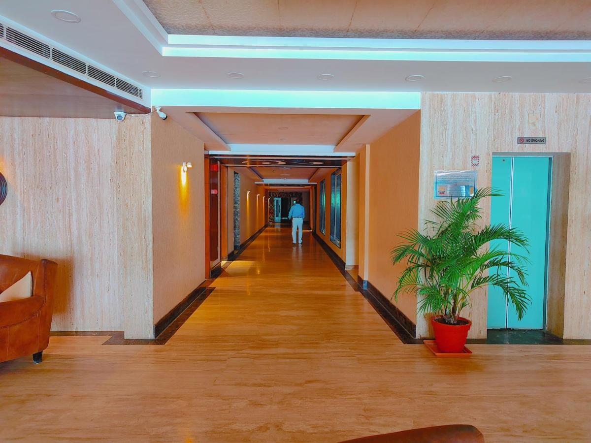 Hotel Krishna Palace Ayodhya Eksteriør bilde